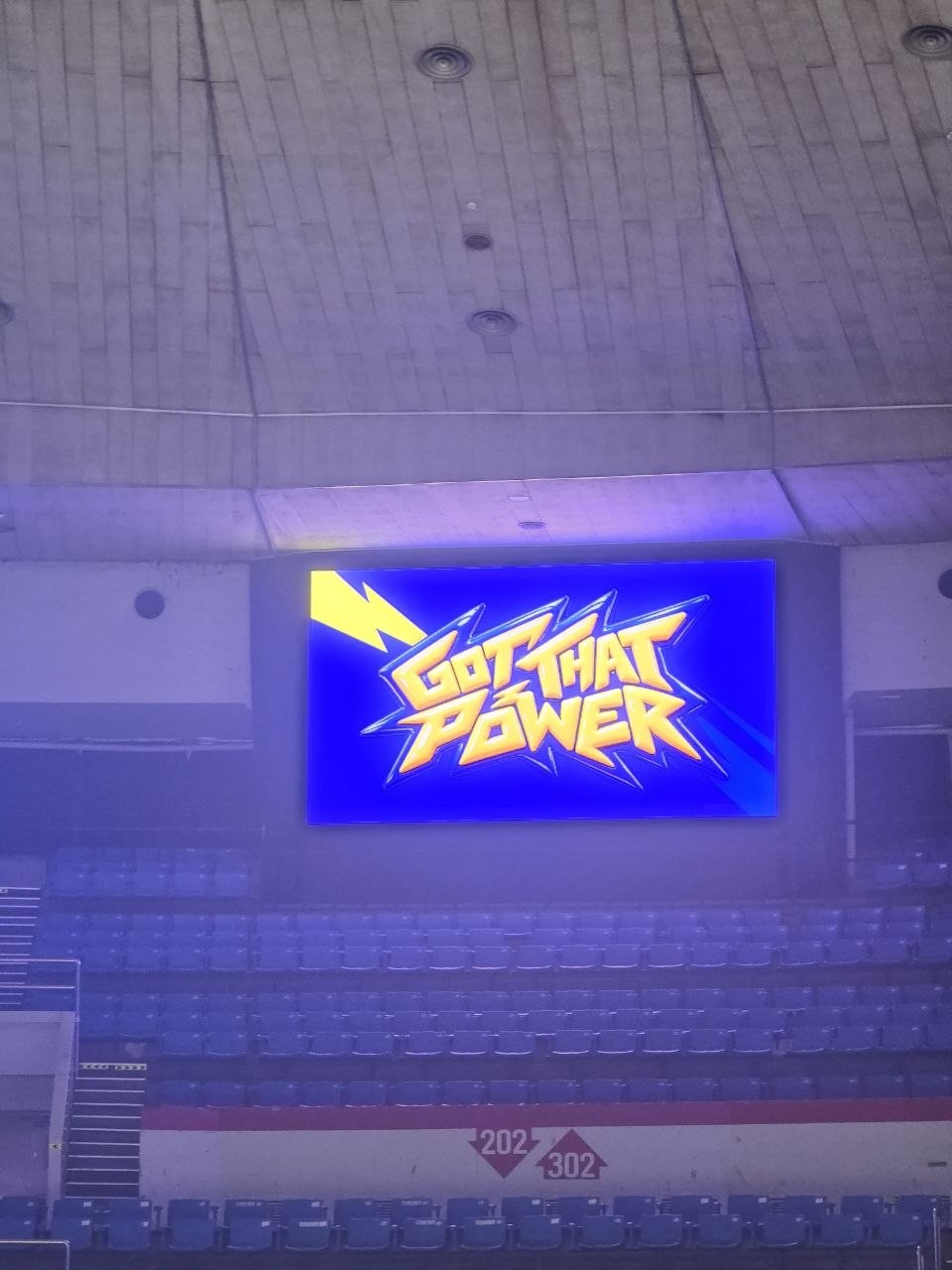 전광판에 뜬 서울 삼성 2026-27 시즌 슬로건 GOT THAT POWER